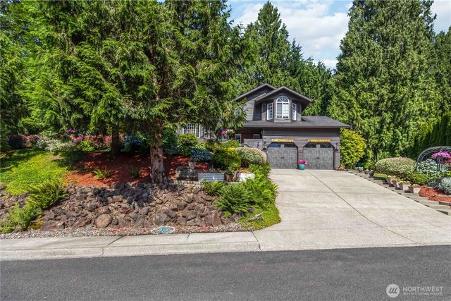 209 W Beacon Hill Drive, Longview, WA 98632