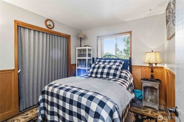 209 W Beacon Hill Drive, Longview, WA 98632