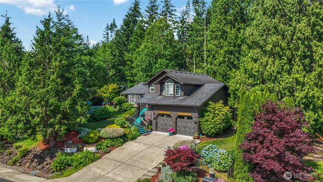 209 W Beacon Hill Drive, Longview, WA 98632