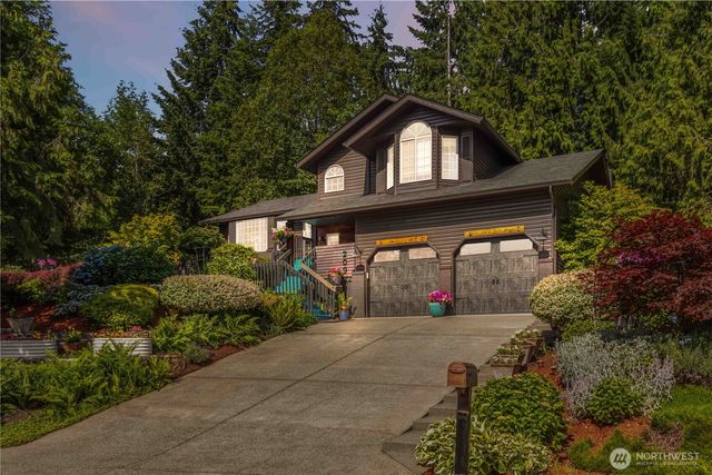 209 W Beacon Hill Drive, Longview, WA 98632