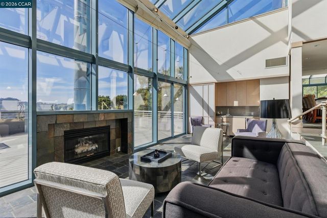 319 Tappan Terrace, Orinda, CA 94563