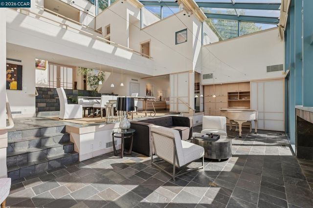 319 Tappan Terrace, Orinda, CA 94563