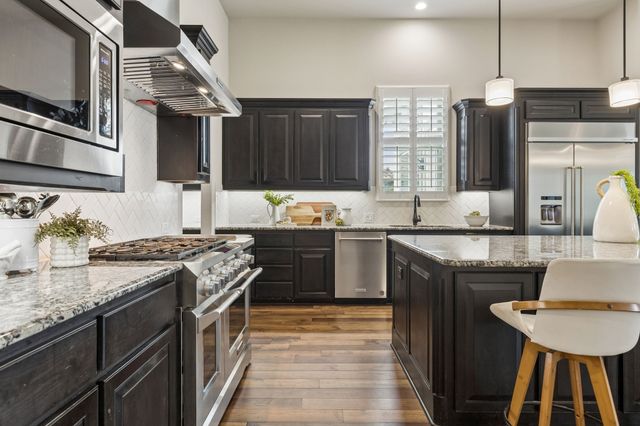 7008 Mozart, Colleyville, TX 76034