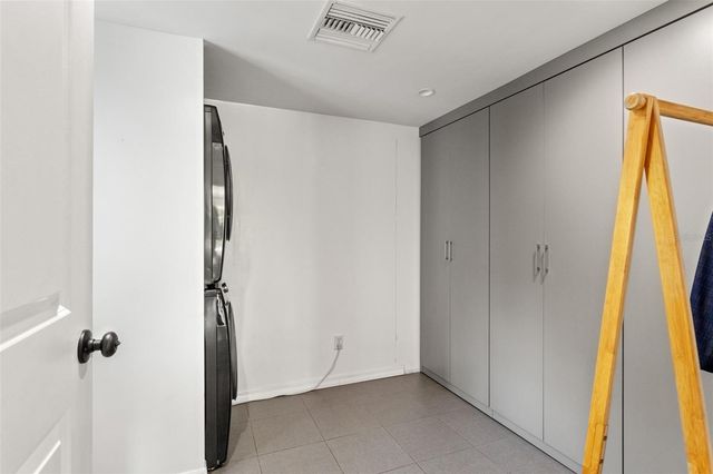 209 17TH AVENUE N, St Petersburg, FL 33704