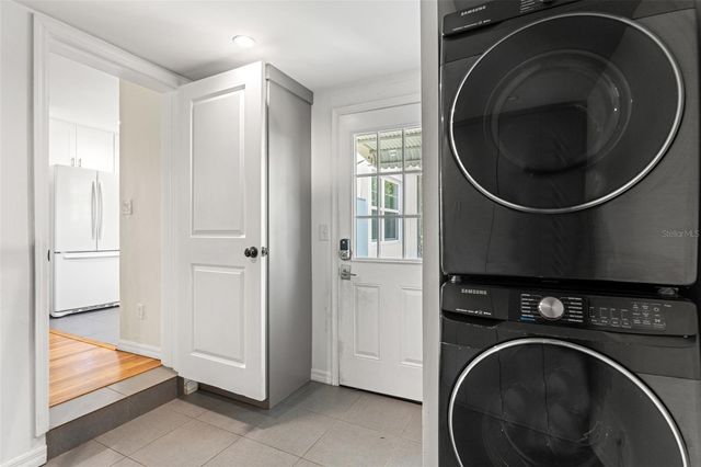 209 17TH AVENUE N, St Petersburg, FL 33704