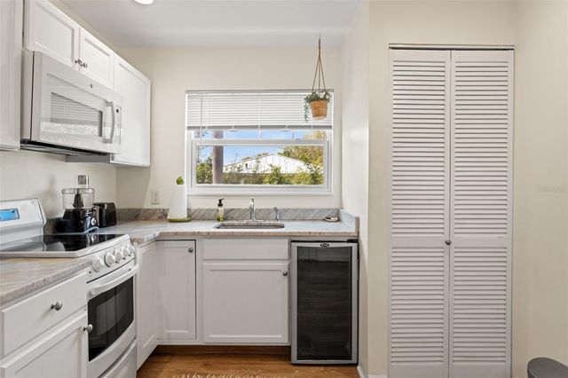 209 17TH AVENUE N, St Petersburg, FL 33704