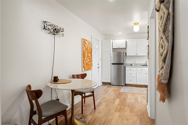 209 17TH AVENUE N, St Petersburg, FL 33704