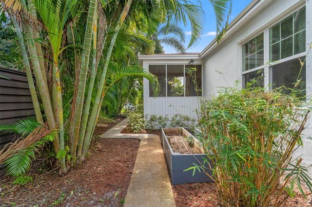 209 17TH AVENUE N, St Petersburg, FL 33704