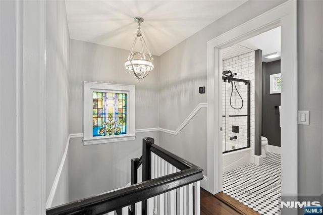 15 Randolph Place, Ridgewood, NJ 07450