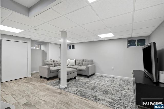 15 Randolph Place, Ridgewood, NJ 07450