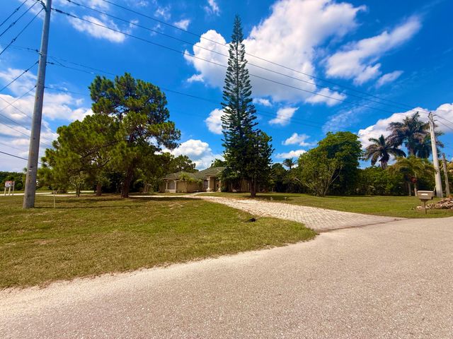 12037 Temple Boulevard, The Acreage, FL 33412