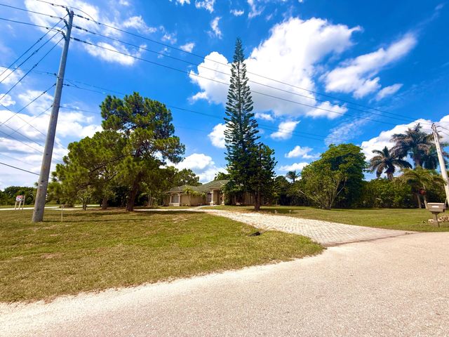 12037 Temple Boulevard, The Acreage, FL 33412