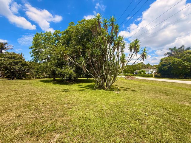 12037 Temple Boulevard, The Acreage, FL 33412