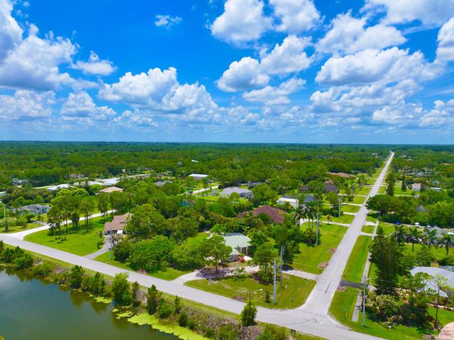 12037 Temple Boulevard, The Acreage, FL 33412