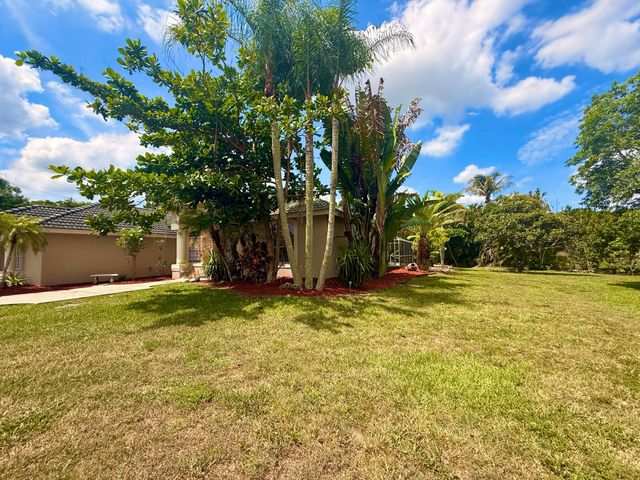 12037 Temple Boulevard, The Acreage, FL 33412