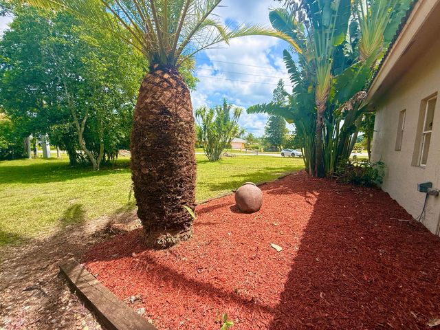 12037 Temple Boulevard, The Acreage, FL 33412