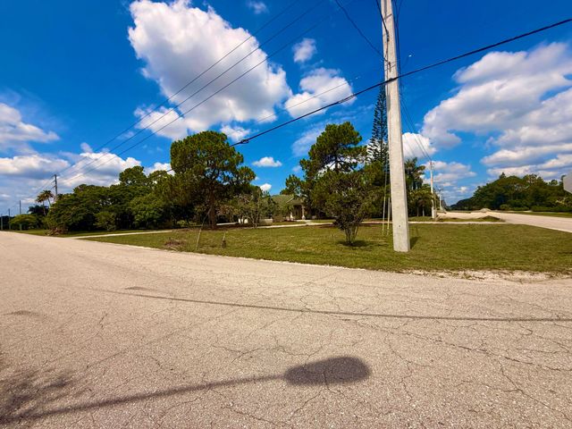 12037 Temple Boulevard, The Acreage, FL 33412