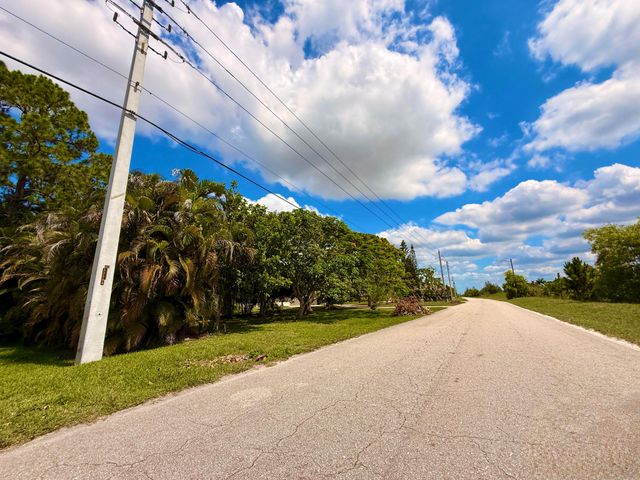 12037 Temple Boulevard, The Acreage, FL 33412