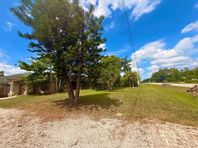 12037 Temple Boulevard, The Acreage, FL 33412