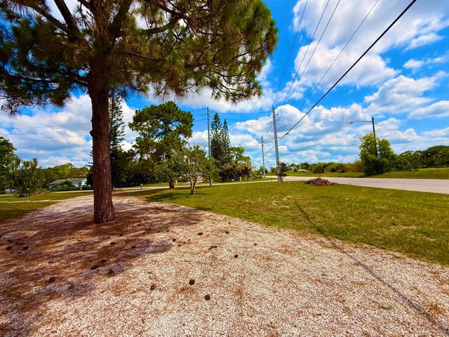 12037 Temple Boulevard, The Acreage, FL 33412