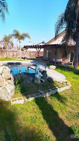 5617 Shadow Stone Street, Bakersfield, CA 93313