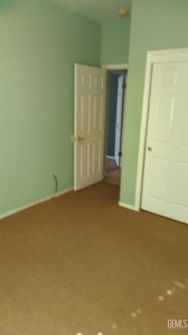 5617 Shadow Stone Street, Bakersfield, CA 93313