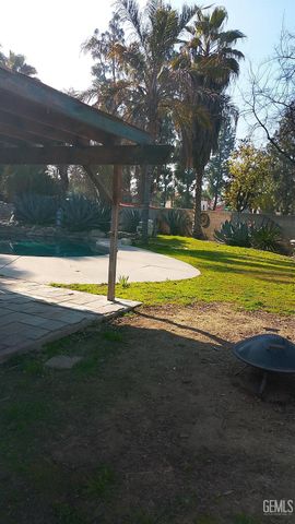 5617 Shadow Stone Street, Bakersfield, CA 93313