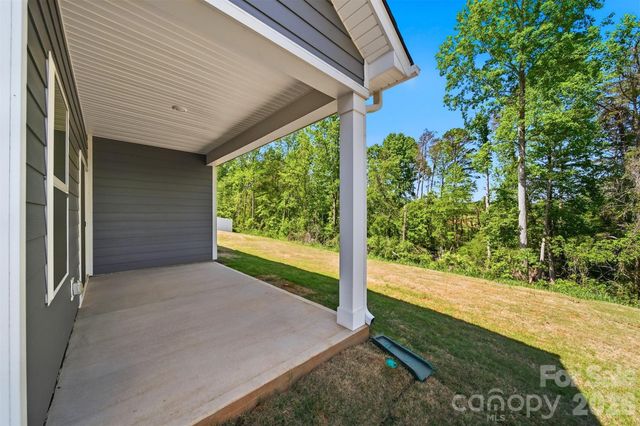 2082 Sunflower Circle, Newton, NC 28658