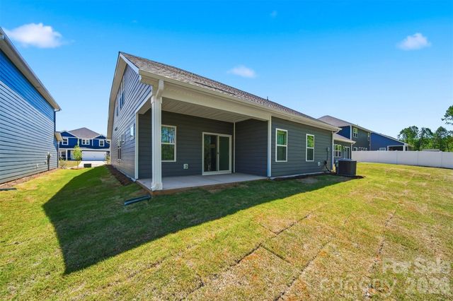 2082 Sunflower Circle, Newton, NC 28658