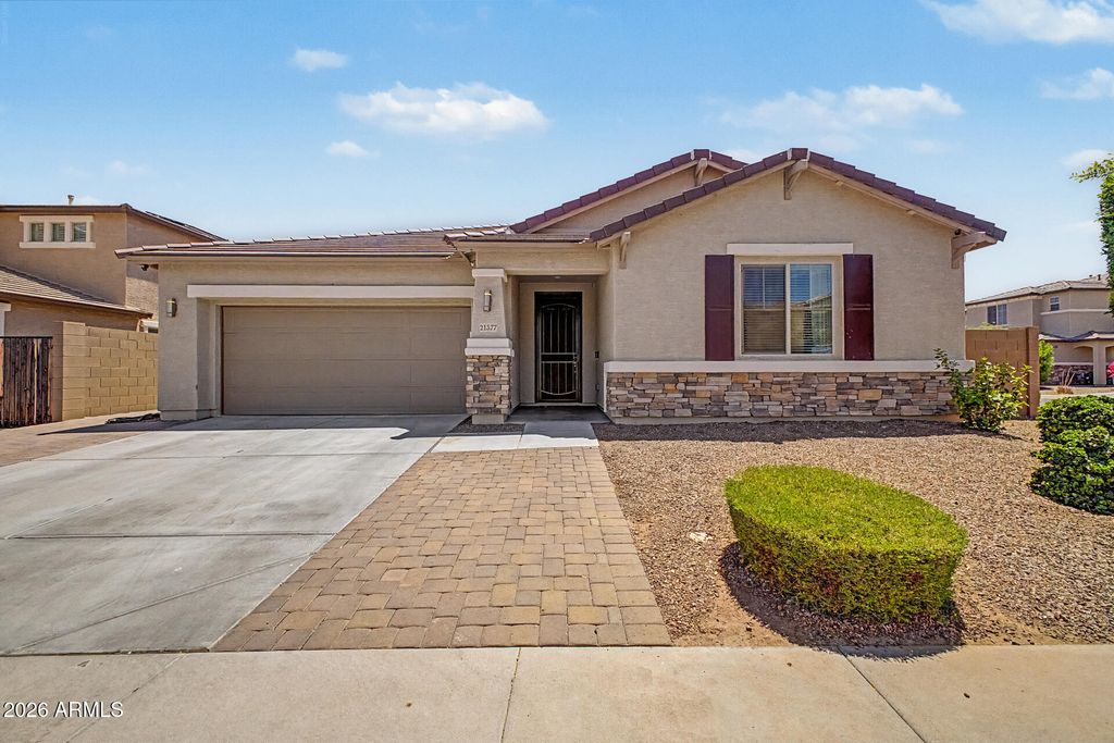 21377 W Almeria Road, Buckeye, AZ 85396 — exterior