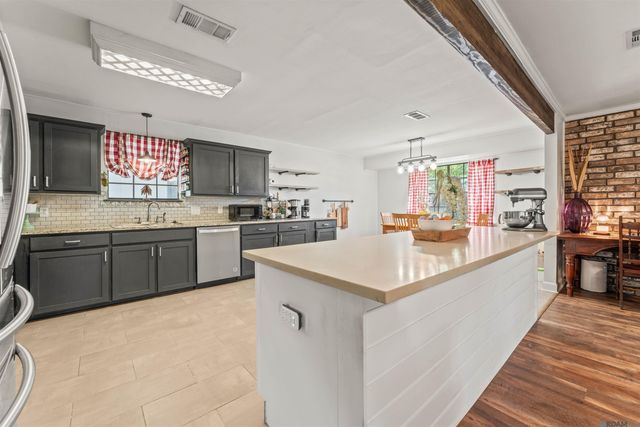 17170 La Hwy 929, Prairieville, LA 70769