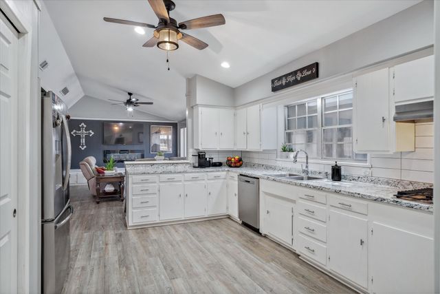 103 Brandon, Edgewood, TX 75117