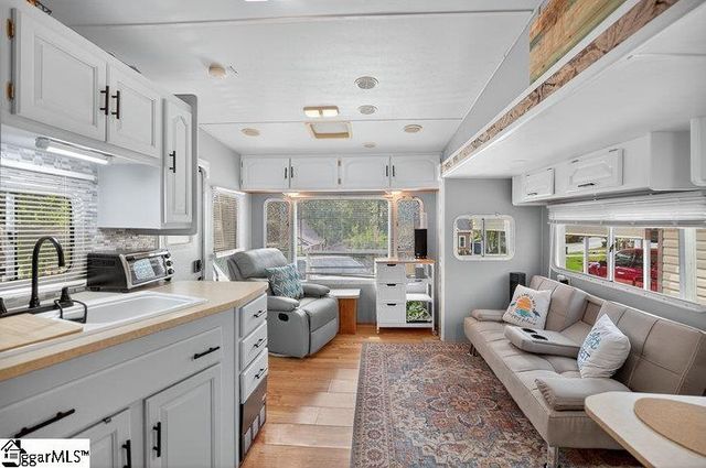 421 Newbury Circle, Westminster, SC 29693