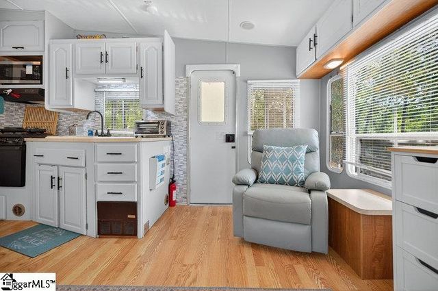 421 Newbury Circle, Westminster, SC 29693