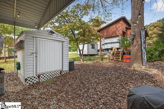 421 Newbury Circle, Westminster, SC 29693