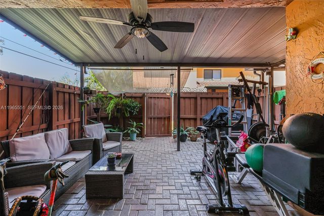 6410 W 27th Ln 101-19, Hialeah, FL 33016