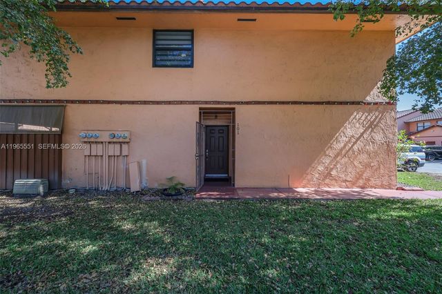 6410 W 27th Ln 101-19, Hialeah, FL 33016