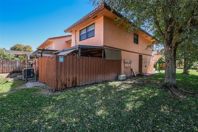 6410 W 27th Ln 101-19, Hialeah, FL 33016