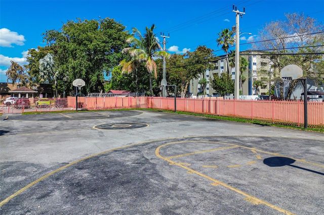 6410 W 27th Ln 101-19, Hialeah, FL 33016