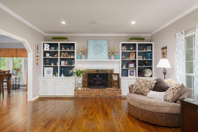 123 Dogwood Dr., Hattiesburg, MS 39402