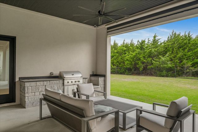 121 Sawgrass Drive, Heath, TX 75032