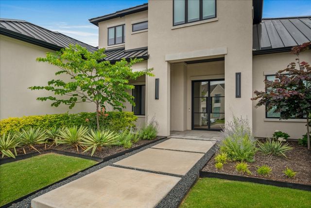 121 Sawgrass Drive, Heath, TX 75032