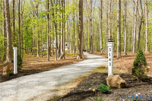 3143 Maidens Rd, Powhatan, VA 23139