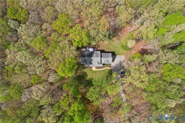 3143 Maidens Rd, Powhatan, VA 23139