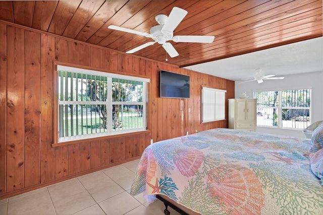 8145 133rd Place, Sebastian, FL 32958