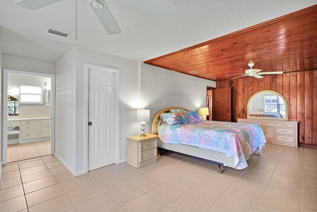 8145 133rd Place, Sebastian, FL 32958