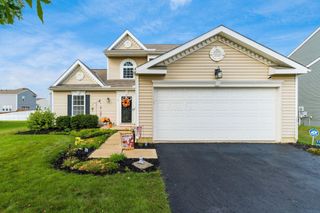 9 Hawthorne Drive, Ashville, OH 43103