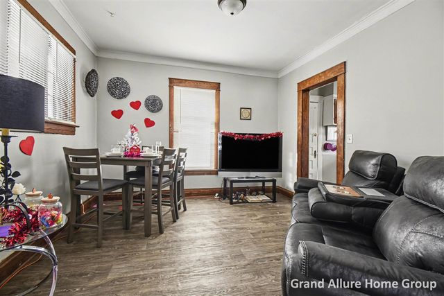 1737 Madison Avenue, Grand Rapids, MI 49507