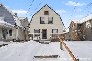 1737 Madison Avenue, Grand Rapids, MI 49507