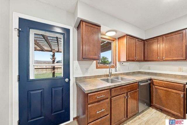 1212 Garden Valley Road, Lincoln, NE 68521